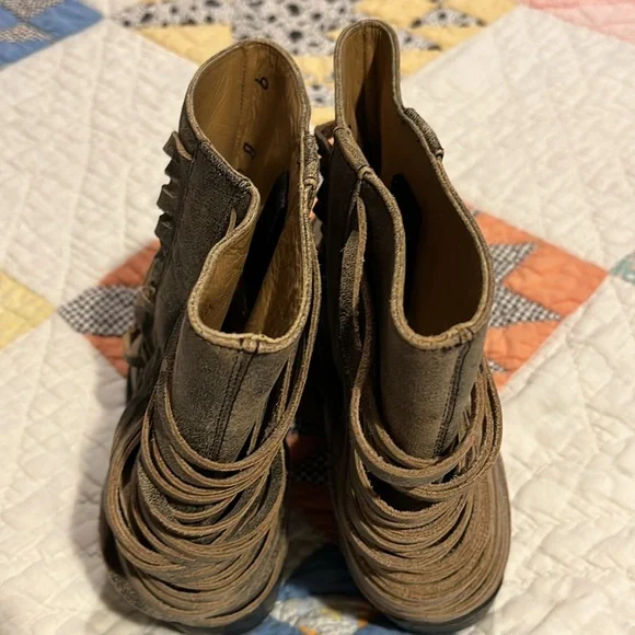 Matisse Distressed Layered Leather Fringe Festival Cowboy Booties - Picture 8 of 12